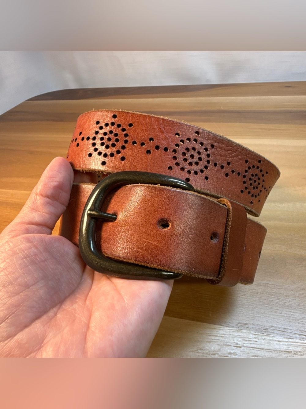 American Eagle Belt Genuine Leather Medium Womens Brown Cut Out Eyelet Boho
